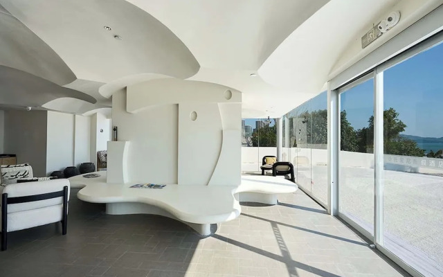 Miyue Santorini Seaview Resort Hotel