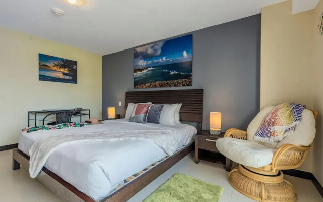 Ocean Front 2BR 2BA w Amazing Beach