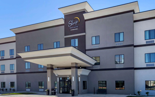 Sleep Inn & Suites