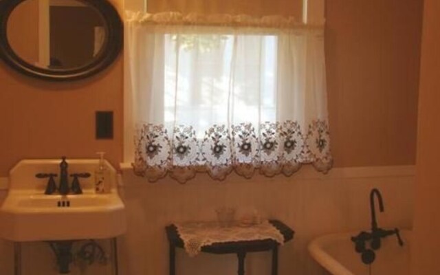 The Peaceful Pelican LLC