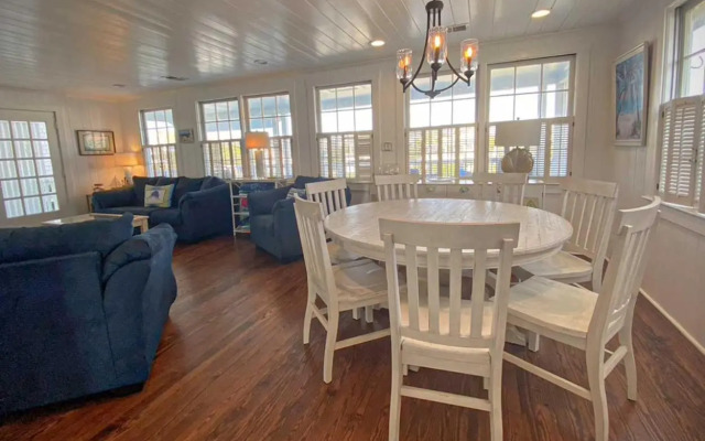 Carolina Breezy by Sea Scape Properties