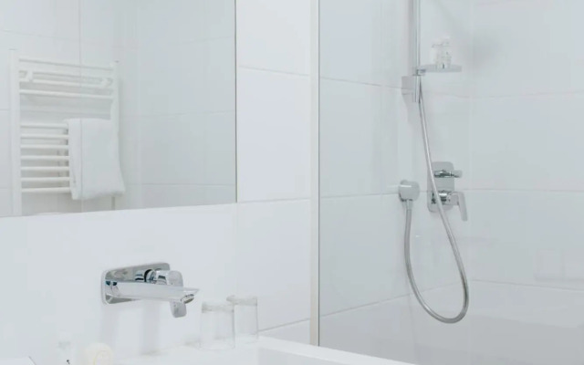 Parks 73 The TownHouse Hotel