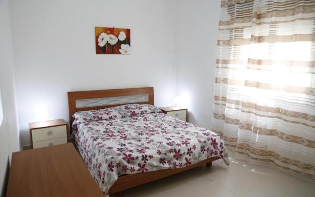Villa Giù, indipendent villa near airport and sea