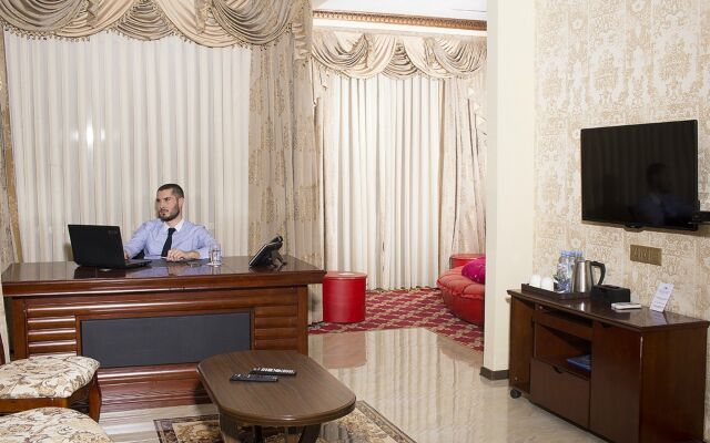 Cron Palace Tbilisi Hotel