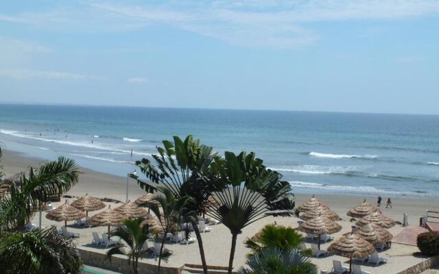 Hotel Baja Montañita