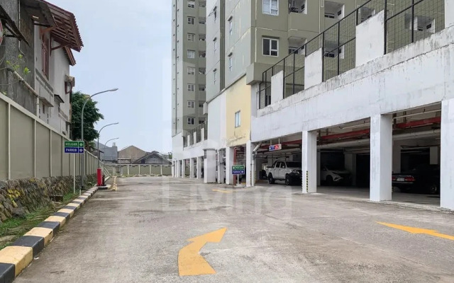 RedLiving Apartemen LoftVilles City - Pelangi Rooms