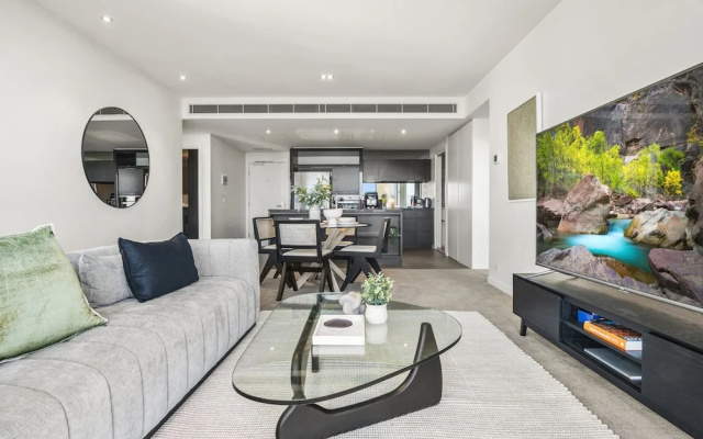 Stunning 2-bed Apartment With Water Views – Guest Rooms – Melbourne