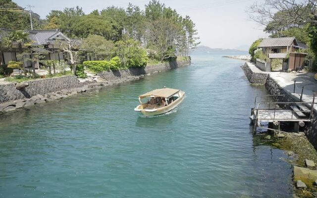 Hagi Royal Intelligent Hotel