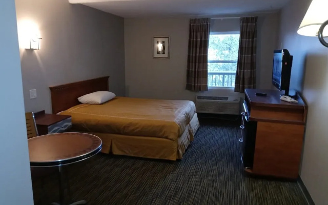 Peachtree Inn & suites