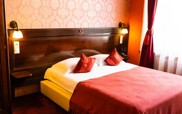 Hotel Daily Plaza