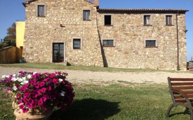 6 Bedrooms Villa in Allerona - Italy