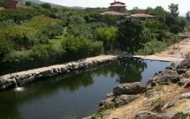 Hotel Casa Rural Ropino
