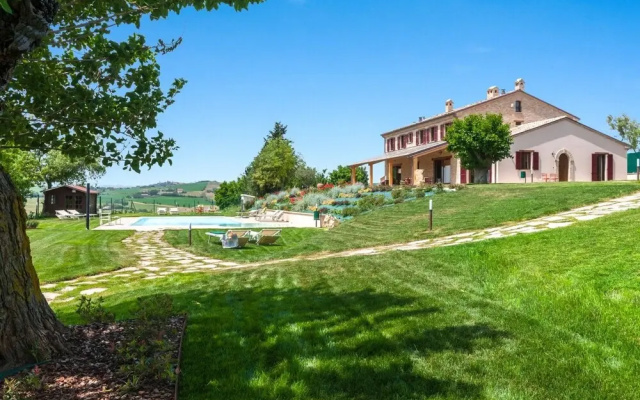 I Gelsi 12 2 by Marche Holiday Villas