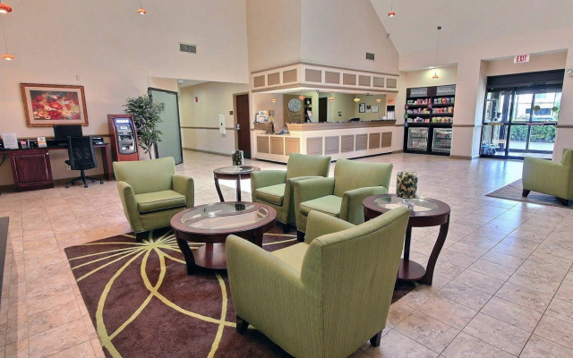 Comfort Suites Chesapeake - Norfolk