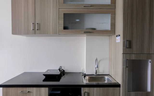 Comfy and Tranquil Studio Room Bintaro Icon Apartment