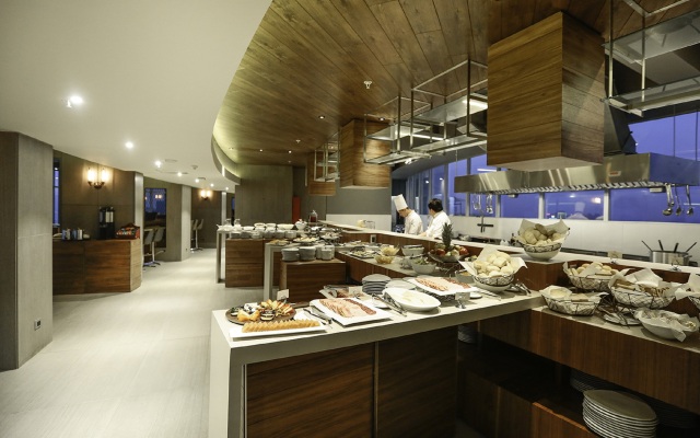 DoubleTree by Hilton Santiago Kennedy
