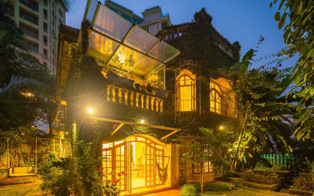 SaffronStays Birdsong, 3 BDR Pet-friendly Villa in Madh Island