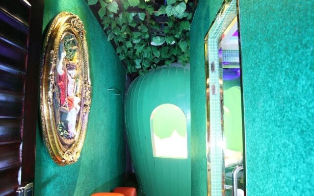 Milan Love Nest Hotel Jiande