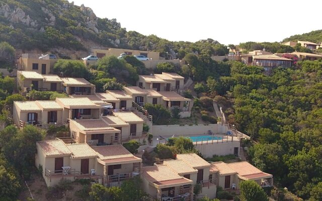 Costa Paradiso Resort