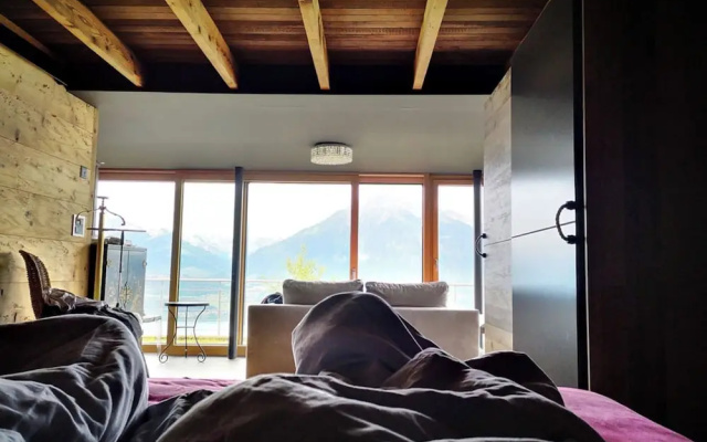 Chalet With Panoramic Views of the Mountains of the Oberland and Lake Thun – Guest Rooms – Aeschlen ob Gunten