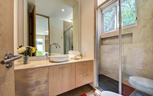 Atthakan 3 bedroom apartment sleeps 10