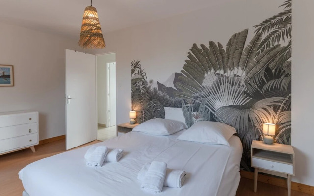 Charming House 300m From the sea