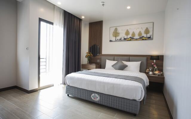 Zen Riverside Hotel & Residences