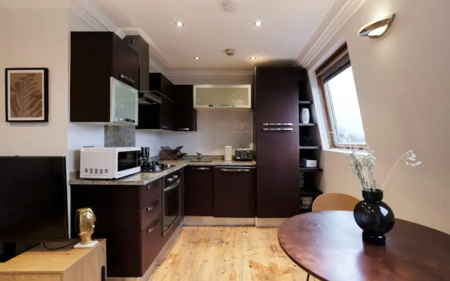 The Butterfield Green Spacious 1bdr Flat