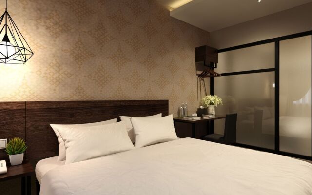 The Square Hotel