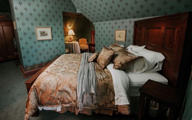 Inn at Pine Terrace