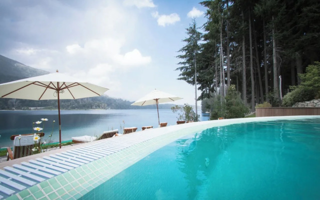 Costa Serena Aparts & Spa