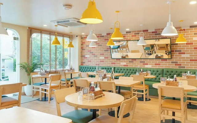 Bloom Hotel - Jubilee Hills