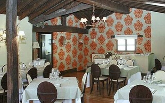 Posada Real Torre Berrueza
