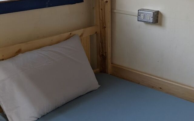 The Lodge for Cyclists - Hostel