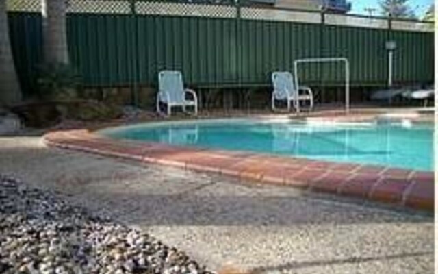 Whitecaps Holiday Apartments