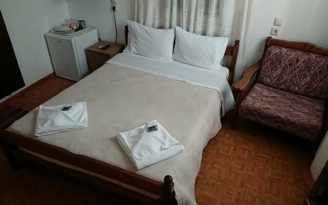 Maro Rooms