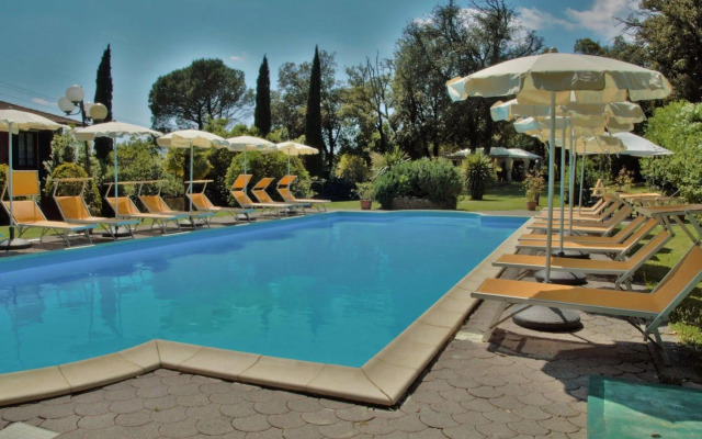 Hotel Monti