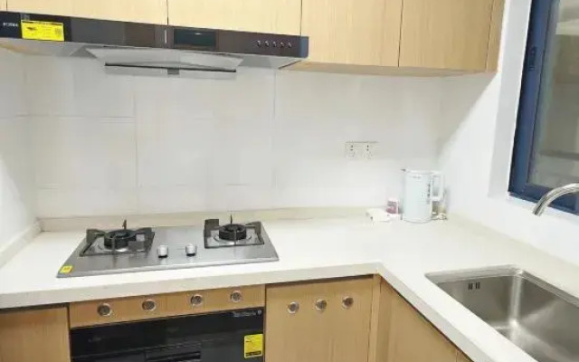 Beihai Yintan Lecheng Meiyu Seascape Apartment Hotel (Yintan Branch)