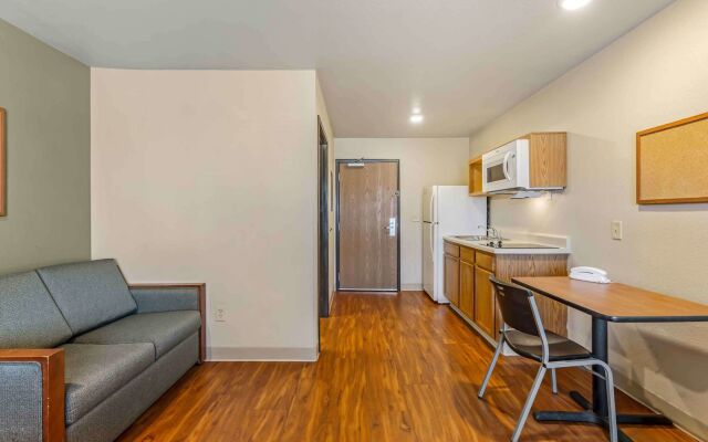 Extended Stay America Select Suites - Cleveland - Mentor