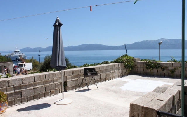 Room Mare - economy rooms: R3 Sucuraj, Island Hvar
