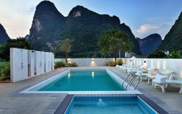 Bluesky Hotel & Resort