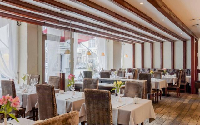 Rixwell Collection Savoy Boutique Hotel