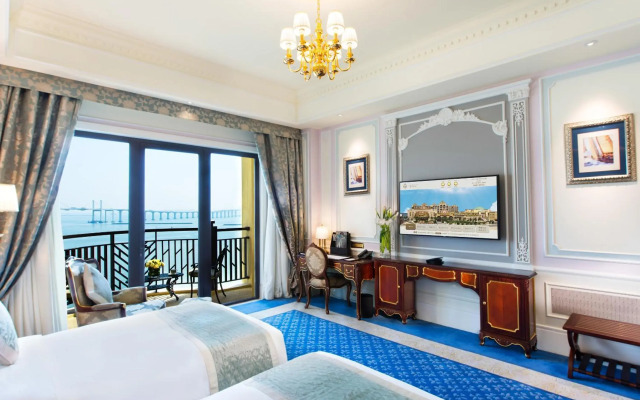 Legend Palace Hotel