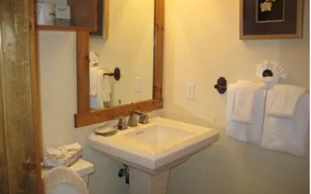 SnowCreek The Lodges