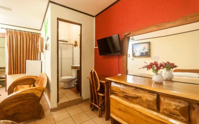 Cadillac Rock Hotel - Adults Only
