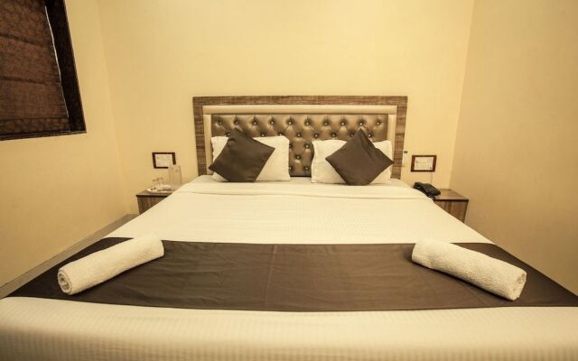 Hotel Apsara Near JJ Hospital