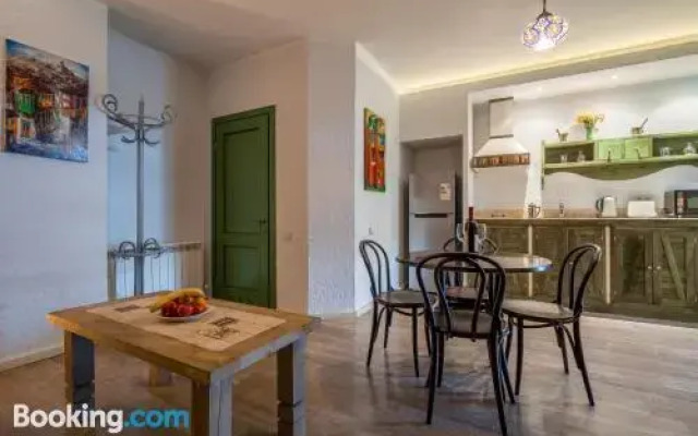 No12 Apartment