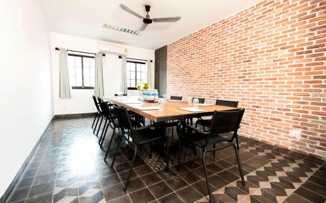 Aquarius Hotel & Urban Resort Phnom Penh