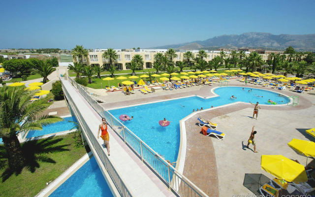 Akti Coast Club