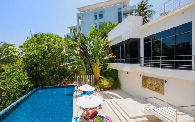 Seaview modern Apartment at Karon Hill